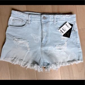 Juniors girls shorts with butterfly accents